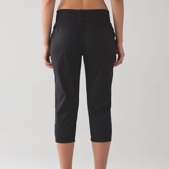Lululemon Dance Studio Crop Black Pants 12 - Picture 9 of 9